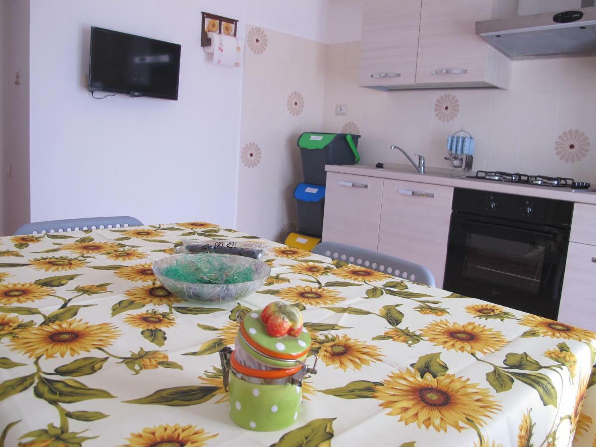 Casa Dei Girasoli - Centro Apartment *